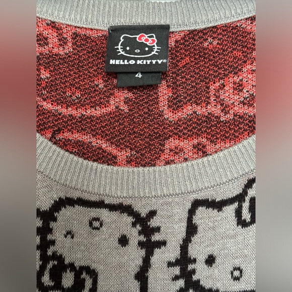 Hello Kitty Sweater Torrid - Picture 2 of 2
